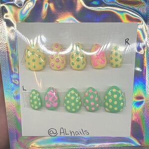 Vibrant Green and Yellow Kids Nail Set